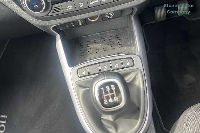 Hyundai i10 1.0 MPi Premium 5dr