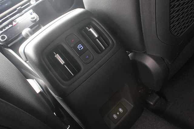 Hyundai TUCSON 1.6T Ultimate 5dr Shimmering Silver