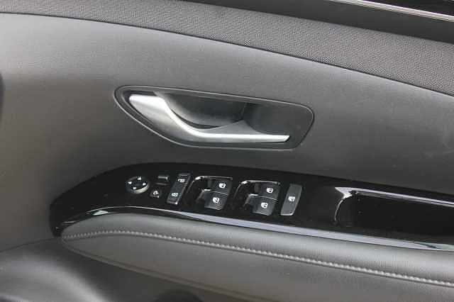 Hyundai TUCSON 1.6 TGDi Hybrid 230 Premium 5dr 2WD Auto
