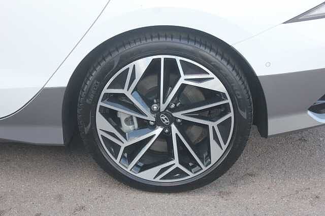 Hyundai IONIQ 6 168kW Ultimate 77kWh 4dr Auto