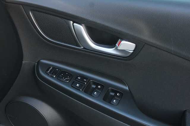 Hyundai KONA 1.6 GDi Hybrid Premium 5dr DCT