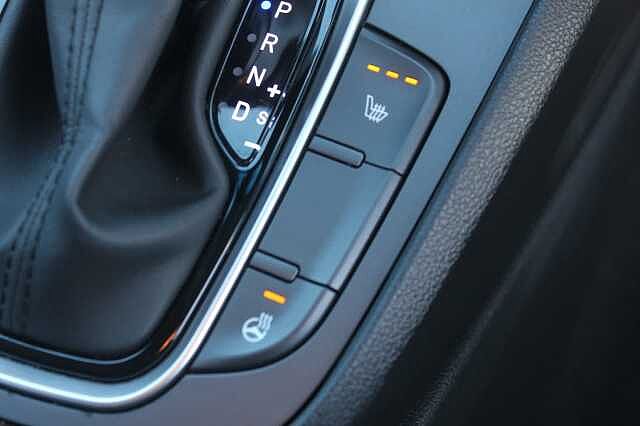 Hyundai KONA 1.6 GDi Hybrid Premium 5dr DCT