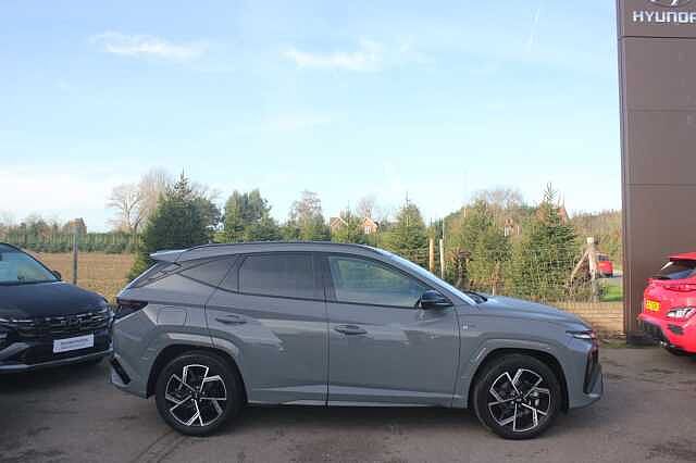 Hyundai TUCSON 1.6T Plug-in Hybrid N Line S 5dr Auto Shadow Grey