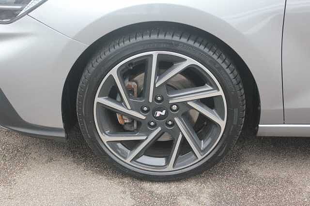 Hyundai I30 1.5T GDi N Line 5dr Shimmering Silver