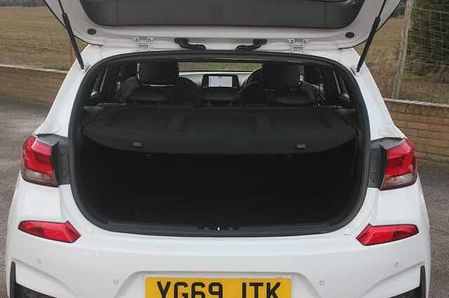 Hyundai I30 1.4T GDI N Line+ [Nav] 5dr Polar White