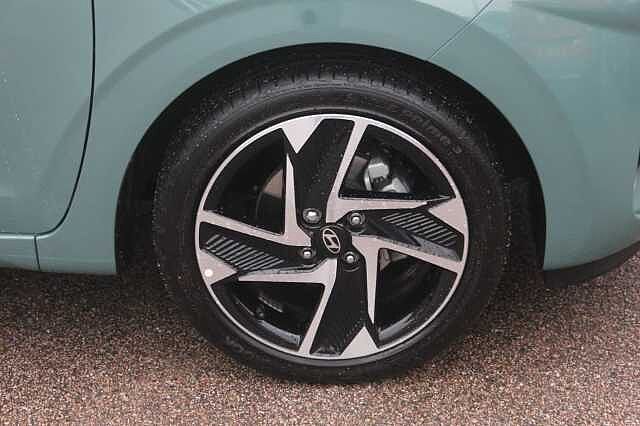 Hyundai i10 1.2 [79] Premium 5dr Auto [Nav]