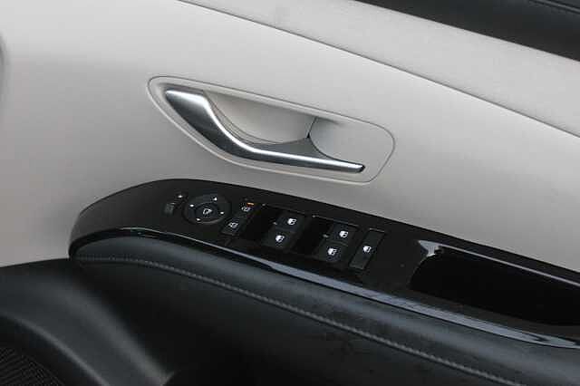 Hyundai TUCSON 1.6T Hybrid Ultimate 5dr 4WD Auto
