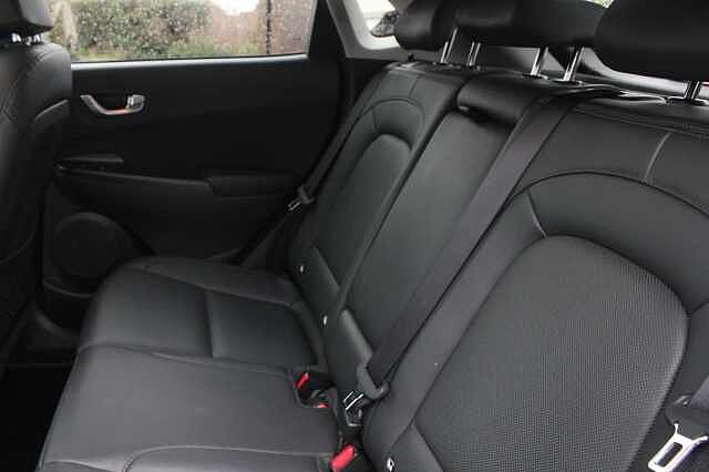 Hyundai KONA 1.0 TGDi 48V MHEV Ultimate 5dr Atlas White