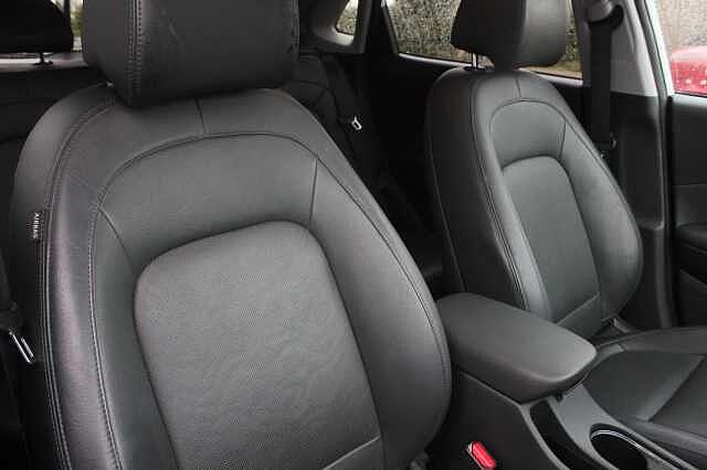 Hyundai KONA 1.0 TGDi 48V MHEV Ultimate 5dr Atlas White