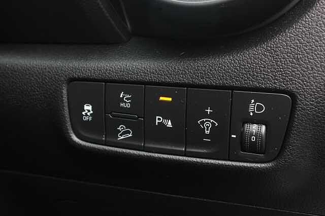 Hyundai KONA 1.0 TGDi 48V MHEV Ultimate 5dr Atlas White