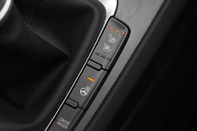 Hyundai KONA 1.0 TGDi 48V MHEV Ultimate 5dr Atlas White