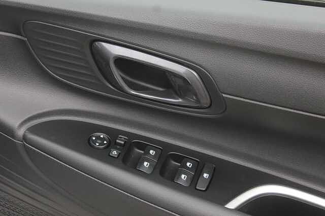 Hyundai i20 1.0T GDi Premium 5dr DCT