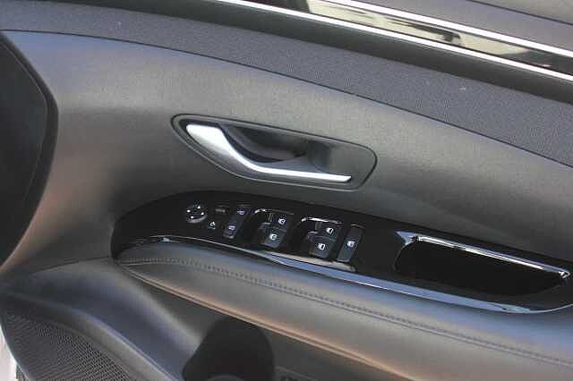 Hyundai TUCSON 1.6 TGDi SE Connect 5dr 2WD