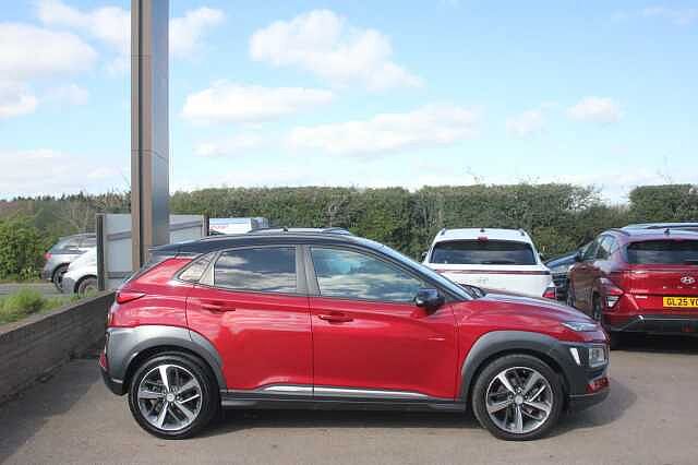 Hyundai KONA 1.6T GDi Blue Drive Premium GT 5dr 4WD DCT Pulse Red/Phantom Black