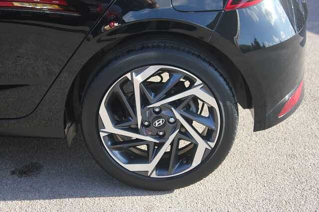 Hyundai I20 1.0T GDi 48V MHD Premium 5dr Phantom Black