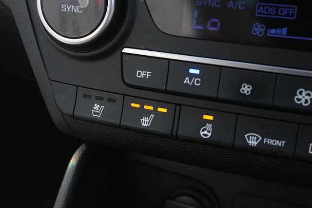 Hyundai TUCSON 1.6 TGDi 177 Premium SE 5dr 2WD DCT Champion Blue