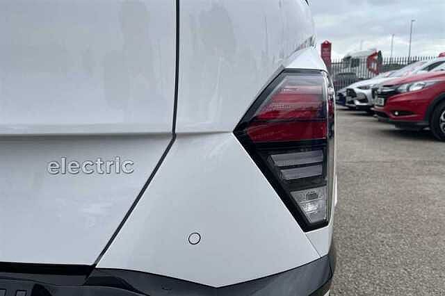Hyundai KONA 65.4kWh Ultimate SUV 5dr Electric Auto (218 ps) White