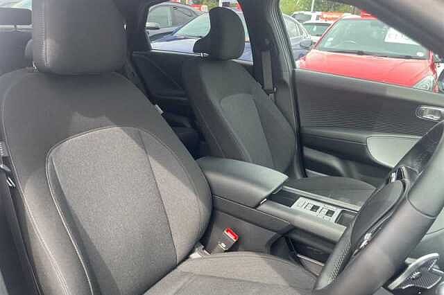 Hyundai IONIQ 6 77.4kWh Premium Saloon 4dr Electric Auto (228 ps)