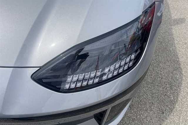 Hyundai IONIQ 6 77.4kWh Premium Saloon 4dr Electric Auto (228 ps)