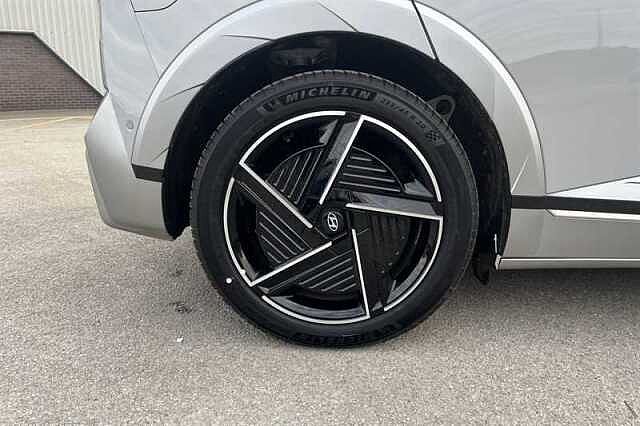 Hyundai IONIQ 5 84kWh Ultimate Hatchback 5dr Electric Auto (228 ps)