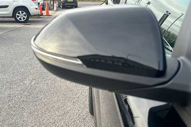 Hyundai KONA 1.6 h-GDi N Line SUV 5dr Petrol Hybrid DCT Euro 6 (s/s) (129 ps) Black