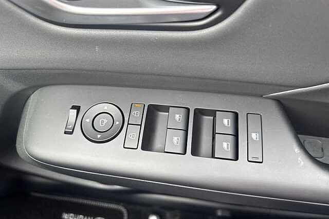 Hyundai KONA 1.6 h-GDi Ultimate SUV 5dr Petrol Hybrid DCT Euro 6 (s/s) (129 ps) White