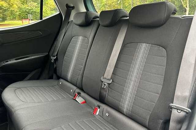 Hyundai i10 1.0 Advance Hatchback 5dr Petrol Auto Euro 6 (s/s) (63 ps)