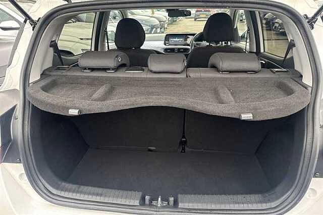 Hyundai i10 1.0 Premium Hatchback 5dr Petrol Auto Euro 6 (s/s) (63 ps)