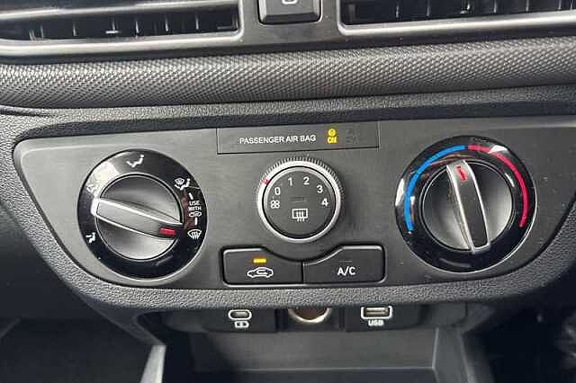 Hyundai I10 1.0 Advance Hatchback 5dr Petrol Auto Euro 6 (s/s) (63 ps) Blue