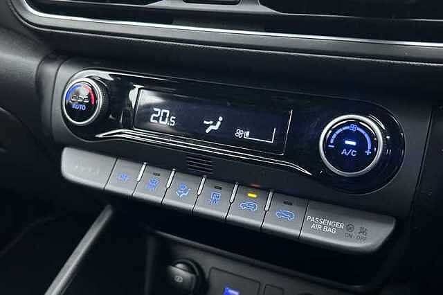 Hyundai KONA 1.0 T-GDi MHEV Premium SUV 5dr Petrol Hybrid Manual Euro 6 (s/s) (120 ps) Grey