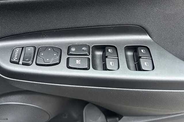 Hyundai KONA 1.0 T-GDi MHEV Premium SUV 5dr Petrol Hybrid Manual Euro 6 (s/s) (120 ps) Grey