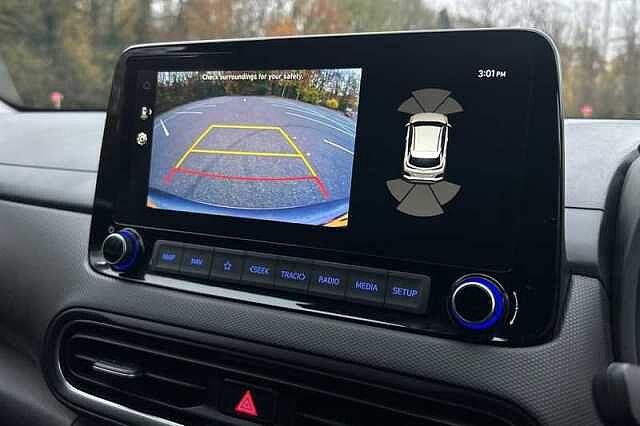 Hyundai KONA 1.0 T-GDi MHEV Premium SUV 5dr Petrol Hybrid Manual Euro 6 (s/s) (120 ps) Grey