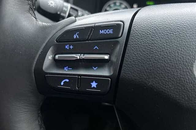 Hyundai KONA 1.0 T-GDi MHEV Premium SUV 5dr Petrol Hybrid Manual Euro 6 (s/s) (120 ps) Grey