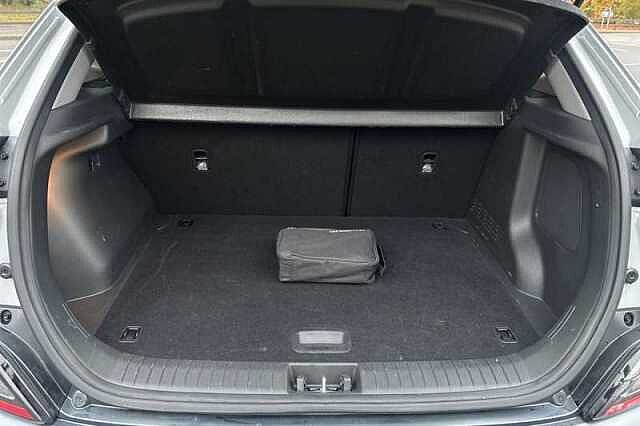 Hyundai KONA 1.0 T-GDi MHEV Premium SUV 5dr Petrol Hybrid Manual Euro 6 (s/s) (120 ps) Grey