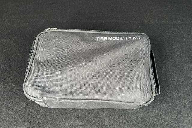 Hyundai KONA 1.0 T-GDi MHEV Premium SUV 5dr Petrol Hybrid Manual Euro 6 (s/s) (120 ps) Grey