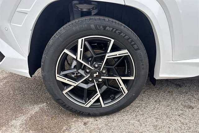 Hyundai TUCSON 1.6 T-GDi N Line S SUV 5dr Petrol Hybrid Auto Euro 6 (s/s) (215 ps) White