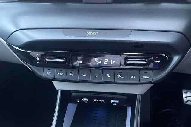 Hyundai BAYON 1.0 T-GDi Ultimate SUV 5dr Petrol DCT Euro 6 (s/s) (100 ps) Blue