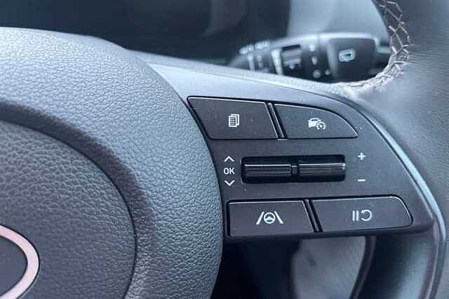 Hyundai BAYON 1.0 T-GDi Ultimate SUV 5dr Petrol DCT Euro 6 (s/s) (100 ps) Blue