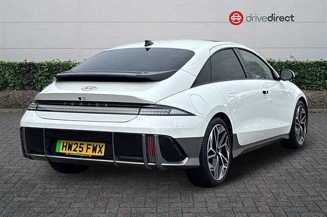 Hyundai IONIQ 6 77.4kWh Ultimate Saloon 4dr Electric Auto (228 ps) White