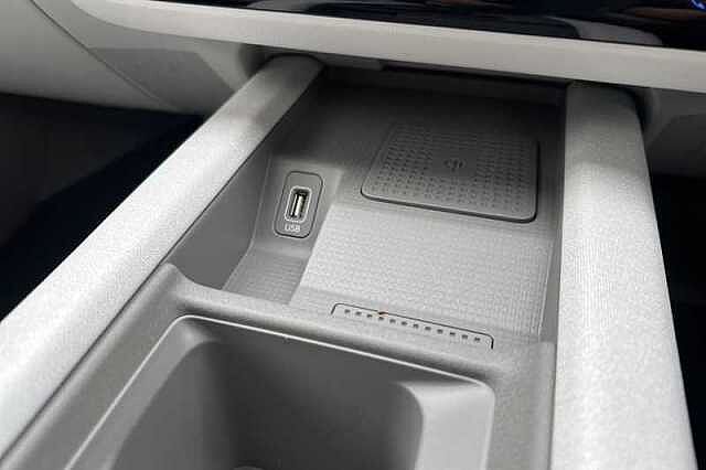 Hyundai IONIQ 6 77.4kWh Ultimate Saloon 4dr Electric Auto (228 ps) White