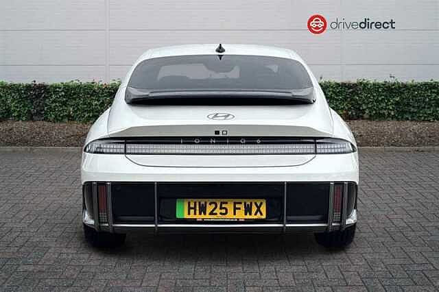 Hyundai IONIQ 6 77.4kWh Ultimate Saloon 4dr Electric Auto (228 ps) White