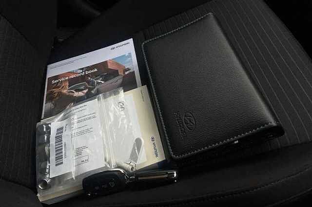 Hyundai I20 1.0 T-GDi MHEV Premium Hatchback 5dr Petrol Hybrid Manual Euro 6 (s/s) (100 ps) Grey