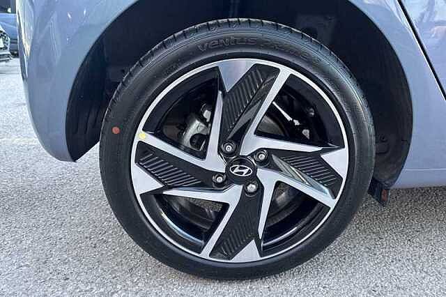 Hyundai i10 1.2 Premium Hatchback 5dr Petrol Auto Euro 6 (s/s) (79 ps)