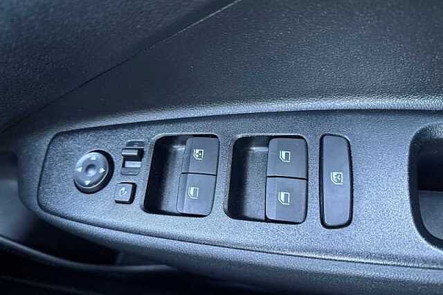 Hyundai i10 1.2 Premium Hatchback 5dr Petrol Auto Euro 6 (s/s) (79 ps)