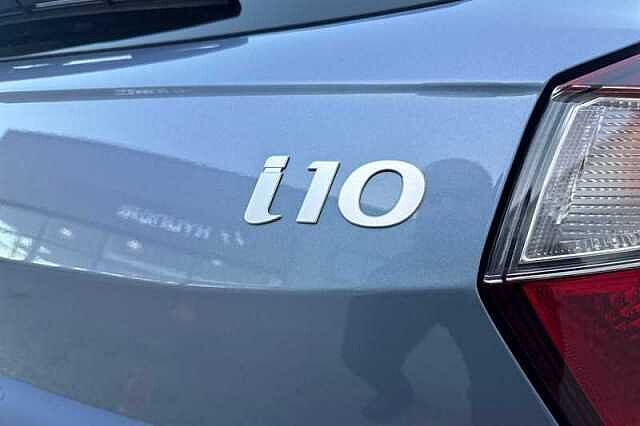 Hyundai i10 1.2 Premium Hatchback 5dr Petrol Auto Euro 6 (s/s) (79 ps)