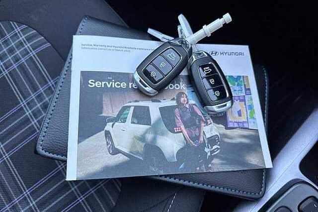 Hyundai i10 1.2 Premium Hatchback 5dr Petrol Auto Euro 6 (s/s) (79 ps)