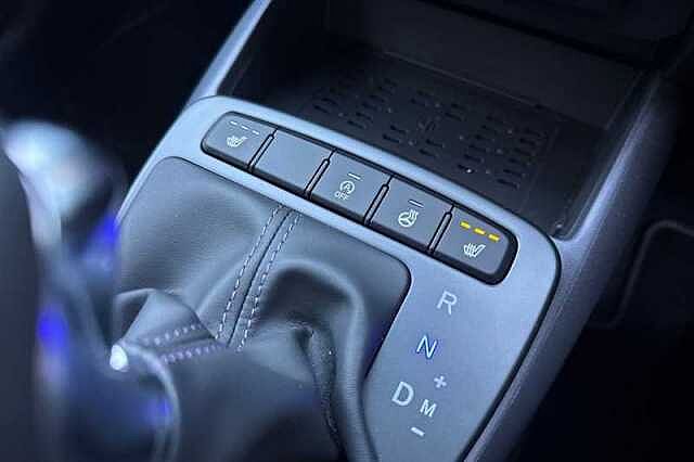 Hyundai i10 1.2 Premium Hatchback 5dr Petrol Auto Euro 6 (s/s) (79 ps)