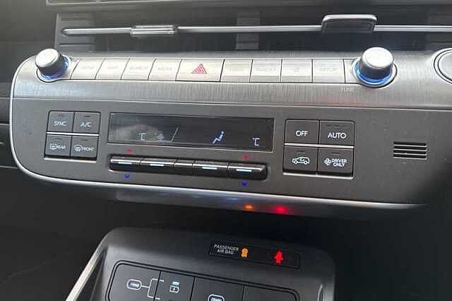 Hyundai KONA 48.4kWh Advance SUV 5dr Electric Auto (156 ps) Grey