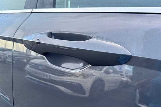 Hyundai KONA 48.4kWh Advance SUV 5dr Electric Auto (156 ps) Grey