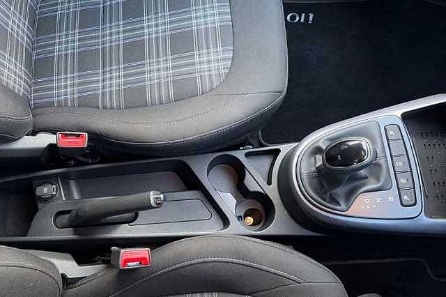 Hyundai i10 1.2 Premium Hatchback 5dr Petrol Auto Euro 6 (s/s) (79 ps)